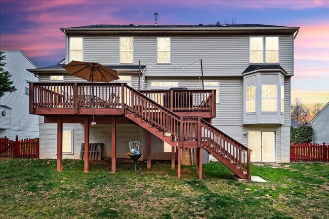 Building Photo - Beautiful 5-bedroom home close to VRE, I-95, shopping and much more!