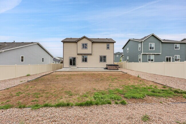 Building Photo - $2,645 - 3 Bed, 2.5 Bath Home with Fenced ...