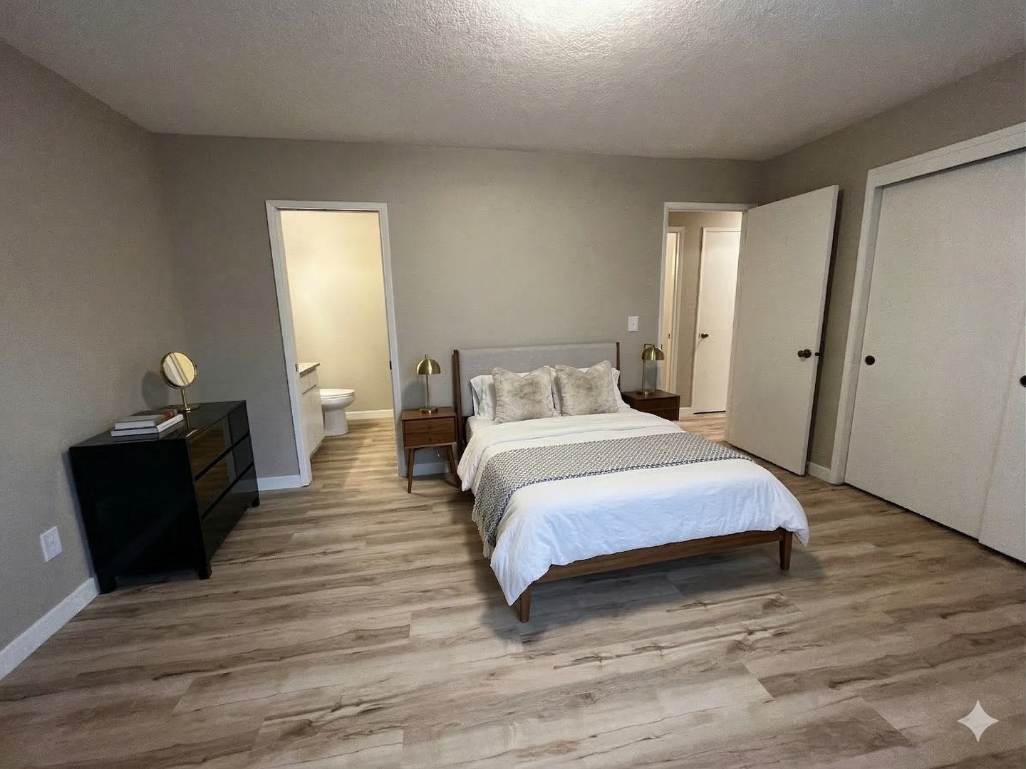 Building Photo - 4387 Imperial Dr