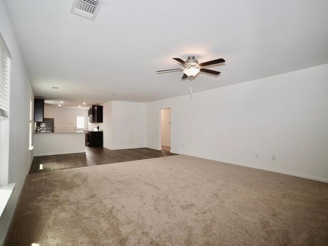 Building Photo - Spacious & Elegant One-Story Living in Stonebridge Crossing