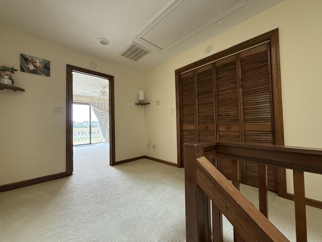 Building Photo - 4016 Fairway Lakes Dr