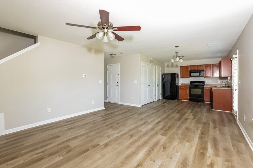 Building Photo - 2728 Maybrook Crossing Dr