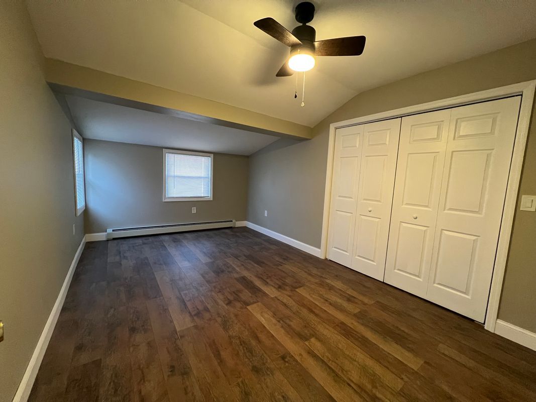 Building Photo - 3790 Redbud Dr