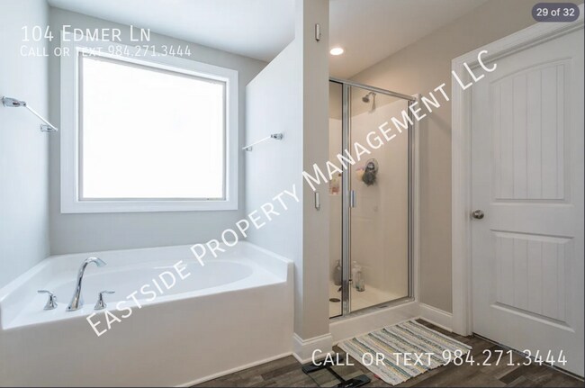 Building Photo - 104 Edmer Ln