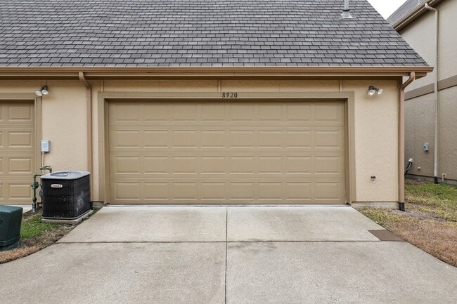 Building Photo - 8920 Soldiers Home Ln