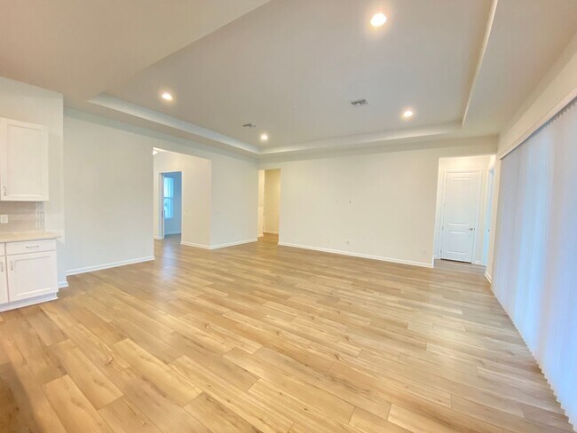 Building Photo - 6338 Trailblaze Bnd