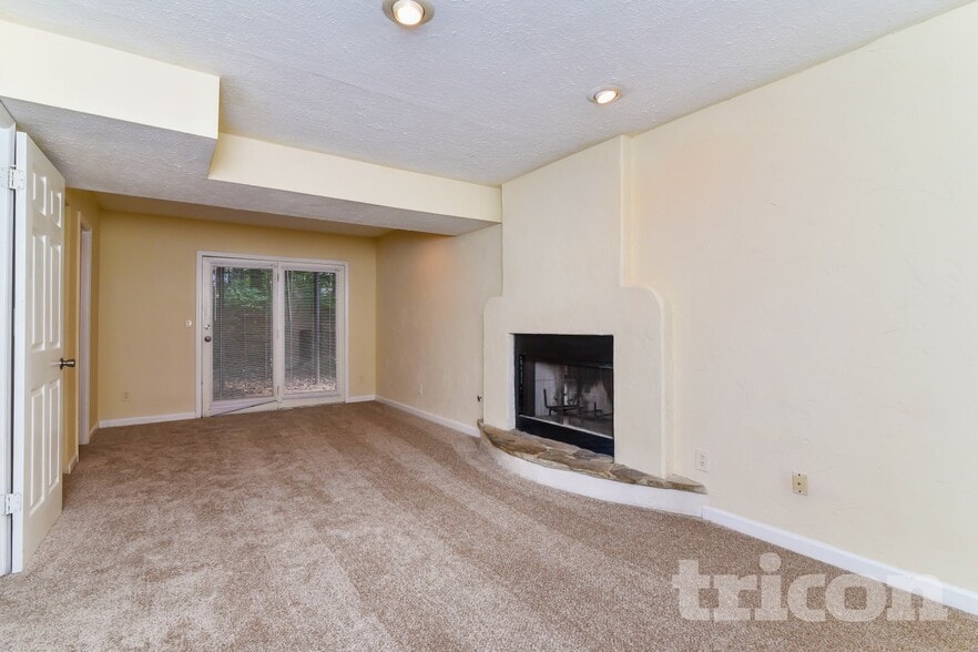 Building Photo - 2520 Hewatt Rd