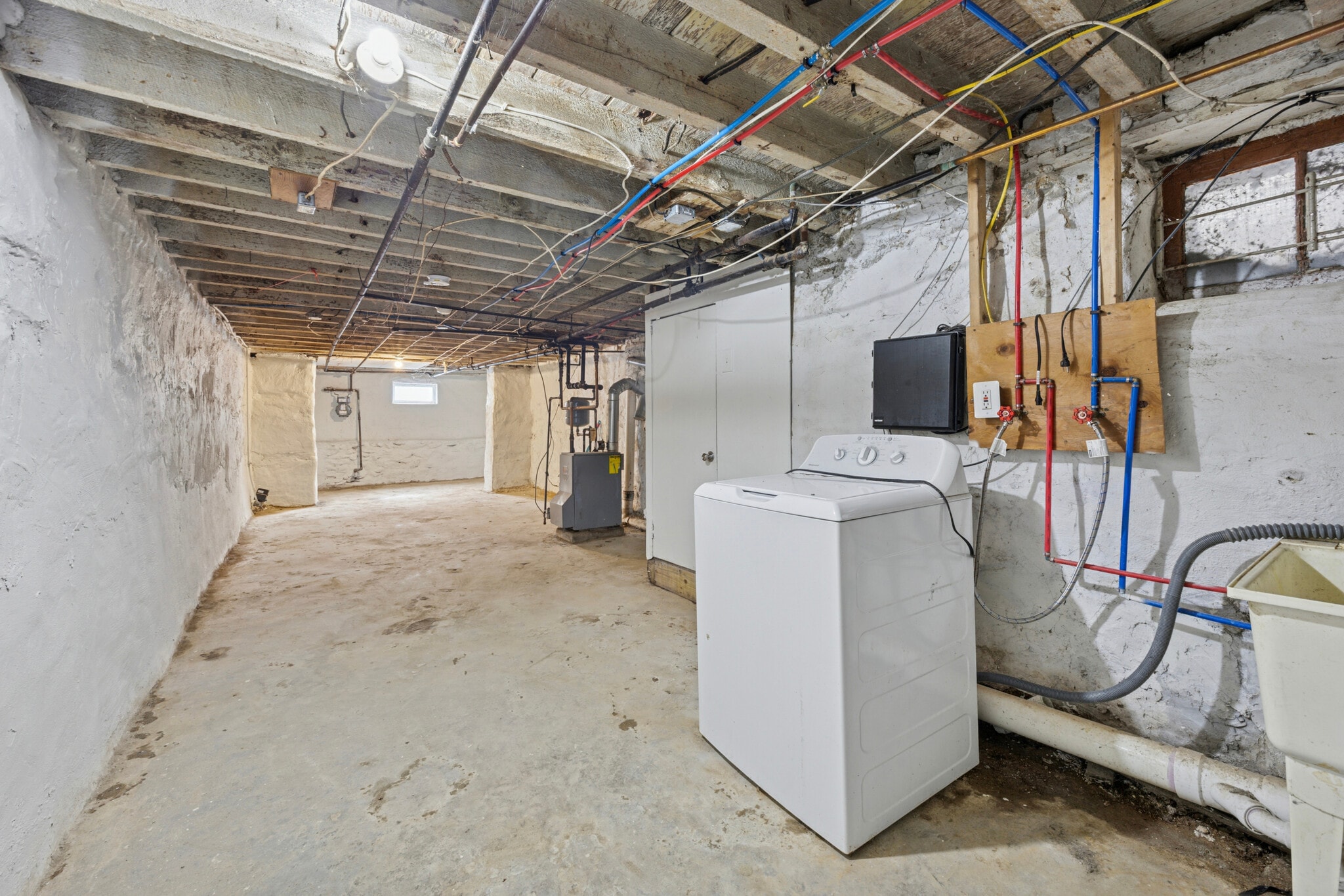 Building Photo - 6519 Allman St