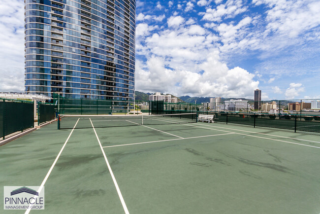 Building Photo - 1296 Kapiolani Blvd