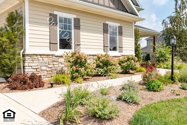 Building Photo - 13558 Paperbark Trail