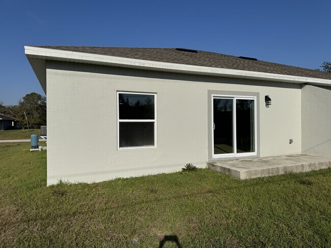 Building Photo - 2022 Dorion St