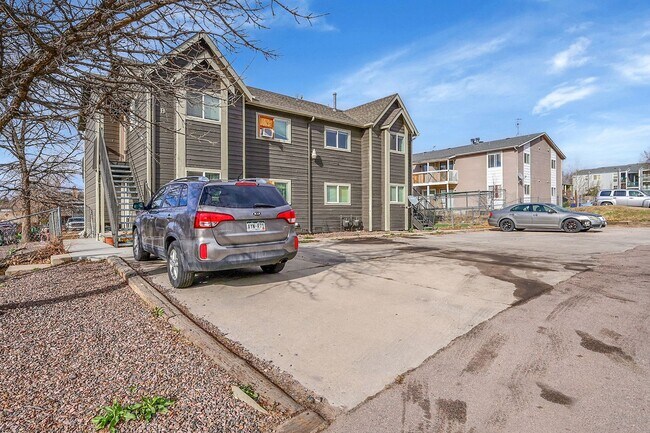 Building Photo - 1051 Mazatlan Cir