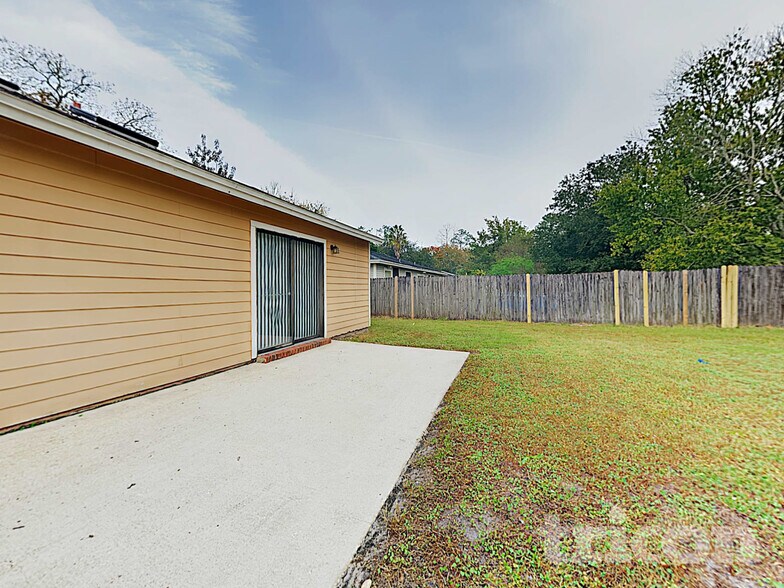 Building Photo - 1865 Shannon Lake Dr