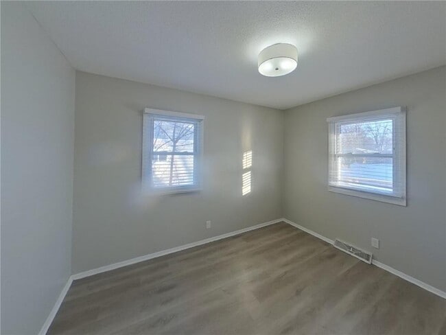 Building Photo - 8407 Lower 208th St W