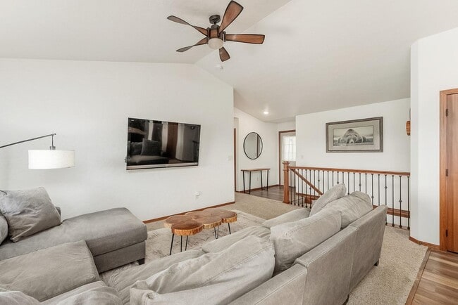 Building Photo - 5721 Bream Ct