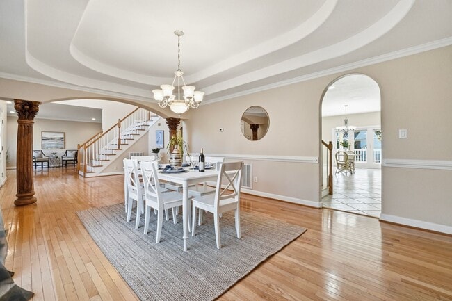 Building Photo - Ready NOW in The Reserve at Great Neck, Top-Rated Schools, Pet Friendly