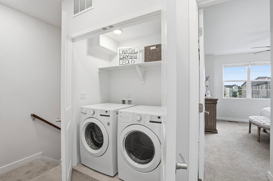 Building Photo - 6793 Navajo Way