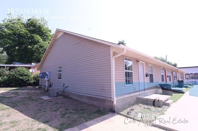 Building Photo - 902 Creath Ave
