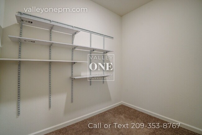 Building Photo - LIKE-NEW SOLAR POWERED HOME, BUILT 2022