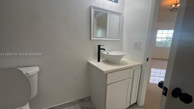 Building Photo - 2881 N Oakland Forest Dr