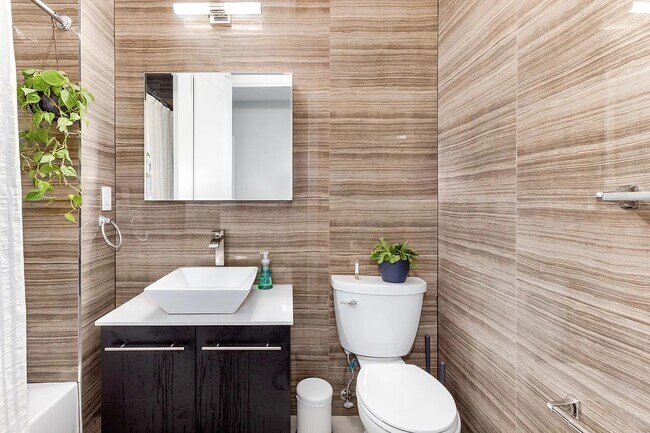 Building Photo - 237 E 31st St