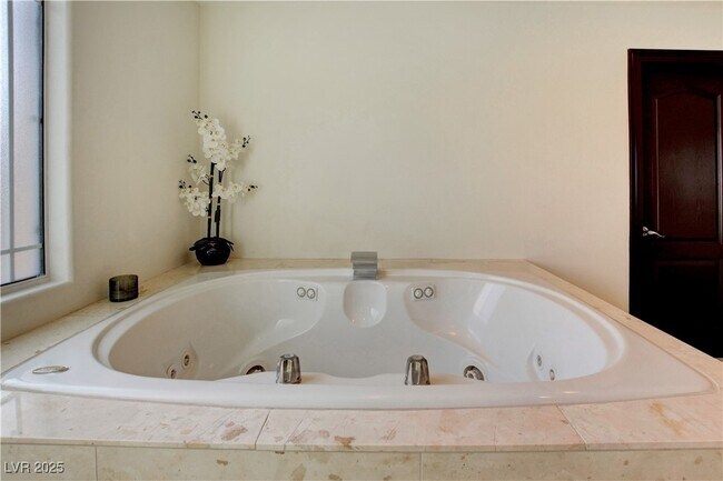 Building Photo - 3541 Winter Wren St