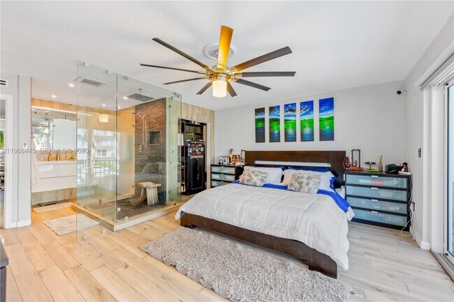 Building Photo - 3793 NE 170th St