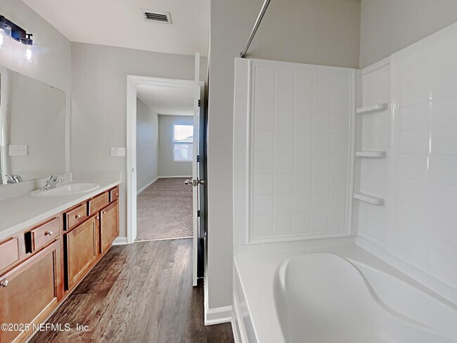 Building Photo - 2171 Pebble Point Dr