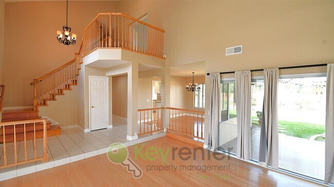 Building Photo - Oceanside |  Single Family Home |2–3 miles away from Hwy 78