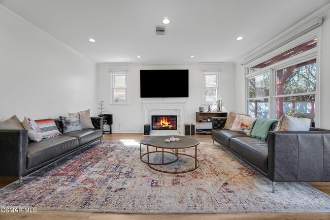 Building Photo - 3783 Stewart Ave