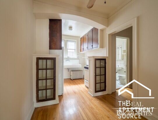 Building Photo - 4231 N Paulina St