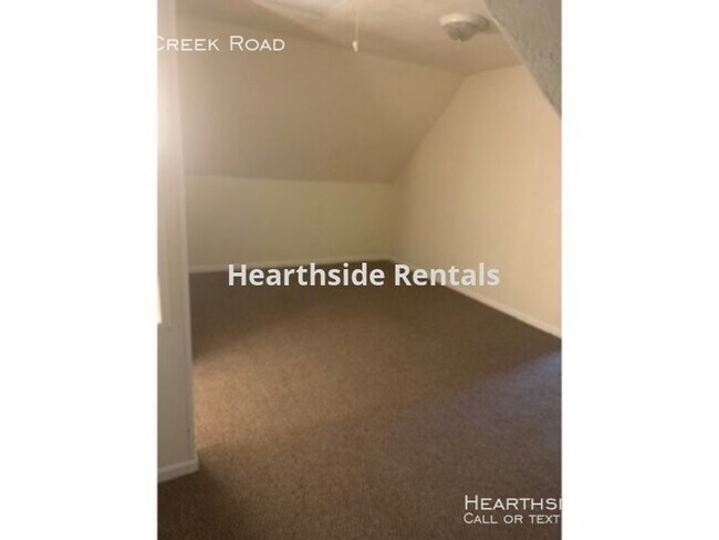 Building Photo - 215 Bent Creek Dr