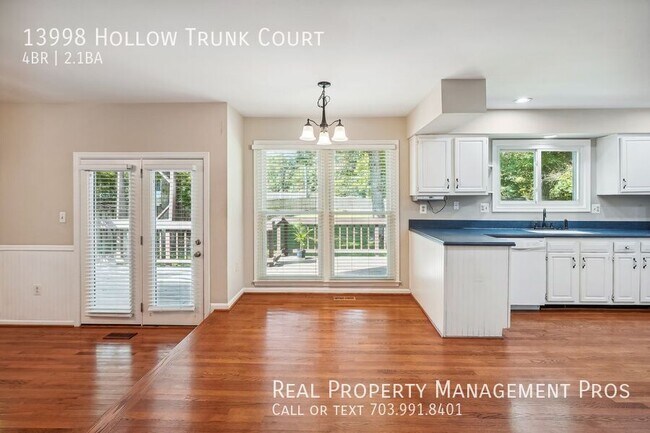 Building Photo - 13998 Hollow Trunk Ct