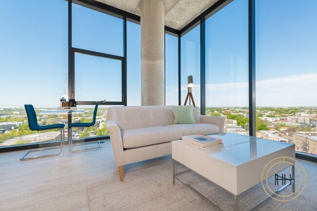 Building Photo - 2210 N WASHTENAW Ave