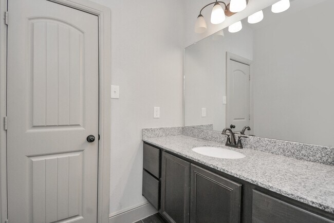 Building Photo - 22368 Misty Woods Ln