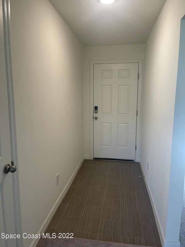 Building Photo - 1215 Hastings Rd SW