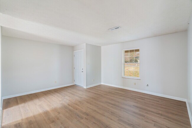 Building Photo - 4808 Cannon Ridge Dr