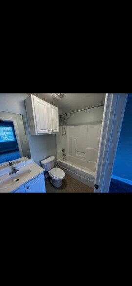 Building Photo - 1957 Wire Rd