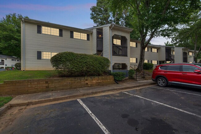 Building Photo - 1930 Kenridge Pkwy