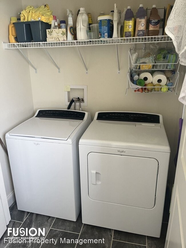 Building Photo - 2 br, 2.5 bath House - 125 Rye Circle