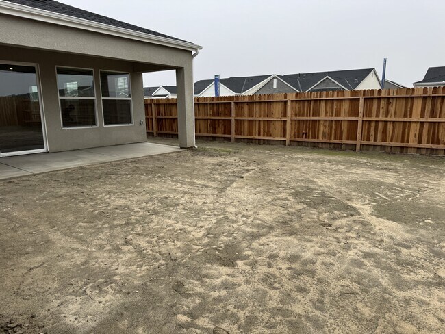 Building Photo - 7419 Castle Dr