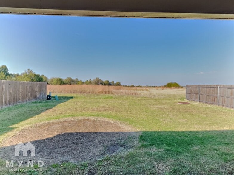 Building Photo - 10529 NW 19th St