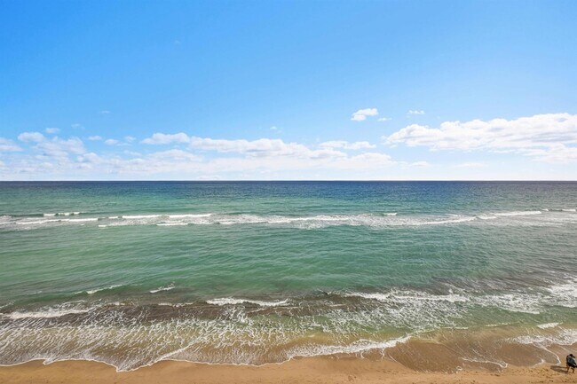 Building Photo - 3590 S Ocean Blvd