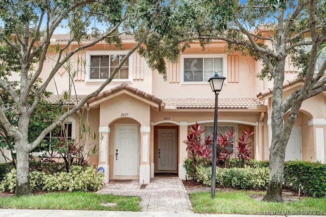 Building Photo - 2613 SW 83rd Terrace