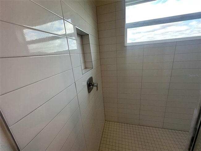 Building Photo - 7129 119th Ct E