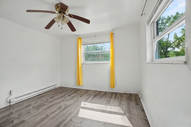 Building Photo - 3635 Northdale Pl