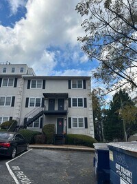 Building Photo - 188 Williams St