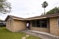 Building Photo - 4609 Totton Dr