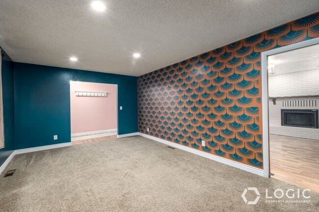 Building Photo - 2718 Ferron Dr