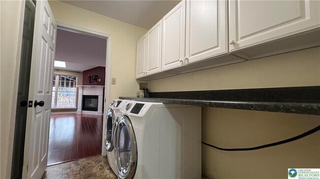 Building Photo - 520 Wild Mint Ln